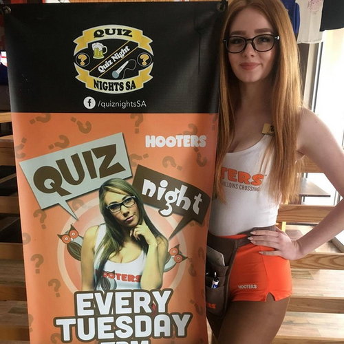 Hooters.jpg