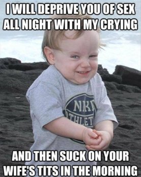 evil-baby-meme-dumpaday-7.jpg