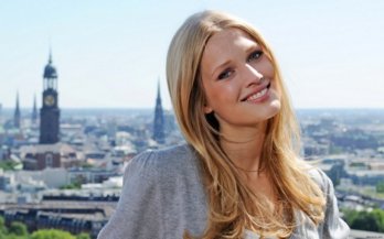 toni-garrn-1680x1050-40218.jpg