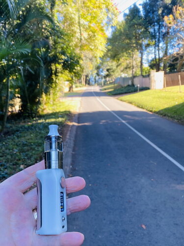 Walk Vape 210725 01.jpg