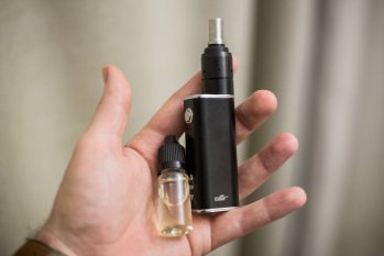 Handcheck.jpg