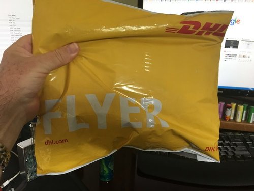 DHL.JPG